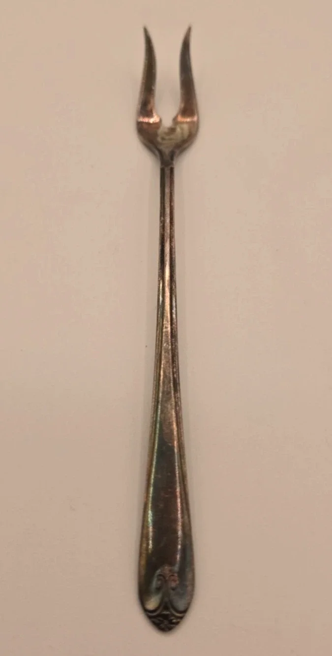 Vintage WM Rogers IS Lady Fair Design Cocktail Pickle Olive Fork - 6